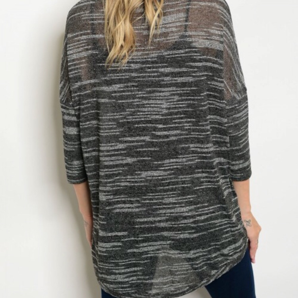 SALES ❗️Black White Scoop Neckline Knit Sweater - Picture 5 of 6